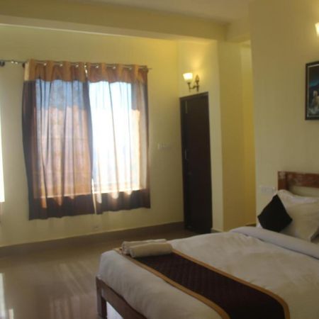 Kollanoor Guest House มาดิเครี ภายนอก รูปภาพ