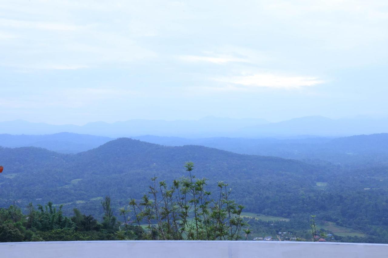 Kollanoor Guest House มาดิเครี ภายนอก รูปภาพ