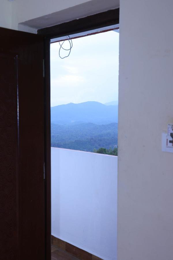 Kollanoor Guest House มาดิเครี ภายนอก รูปภาพ
