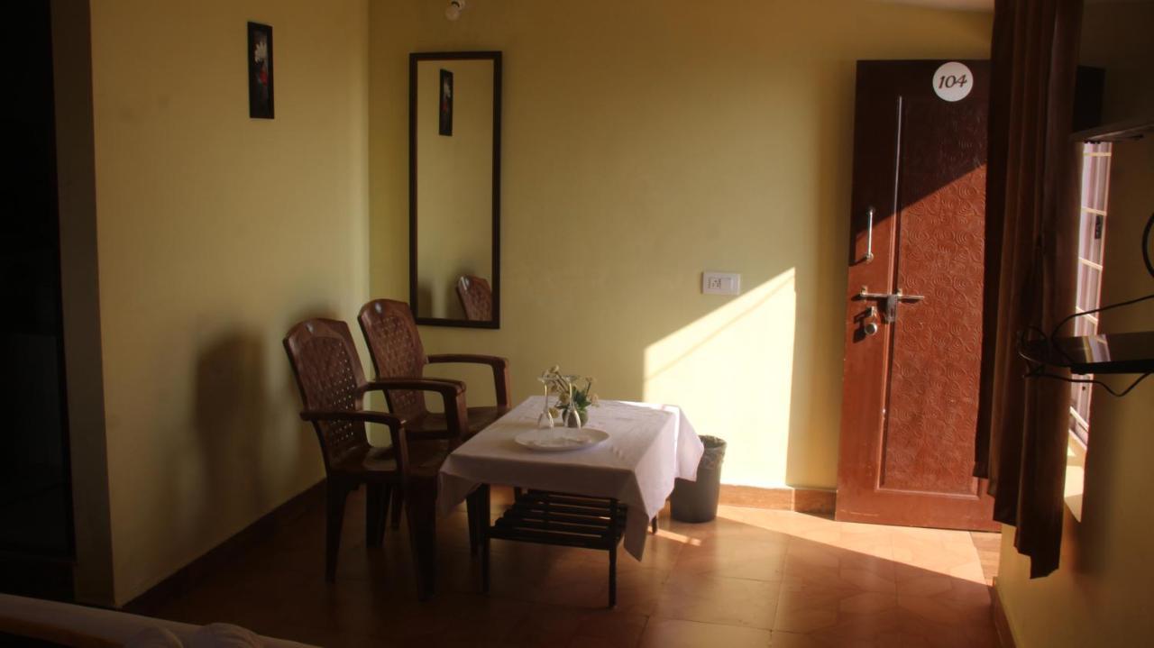 Kollanoor Guest House มาดิเครี ภายนอก รูปภาพ