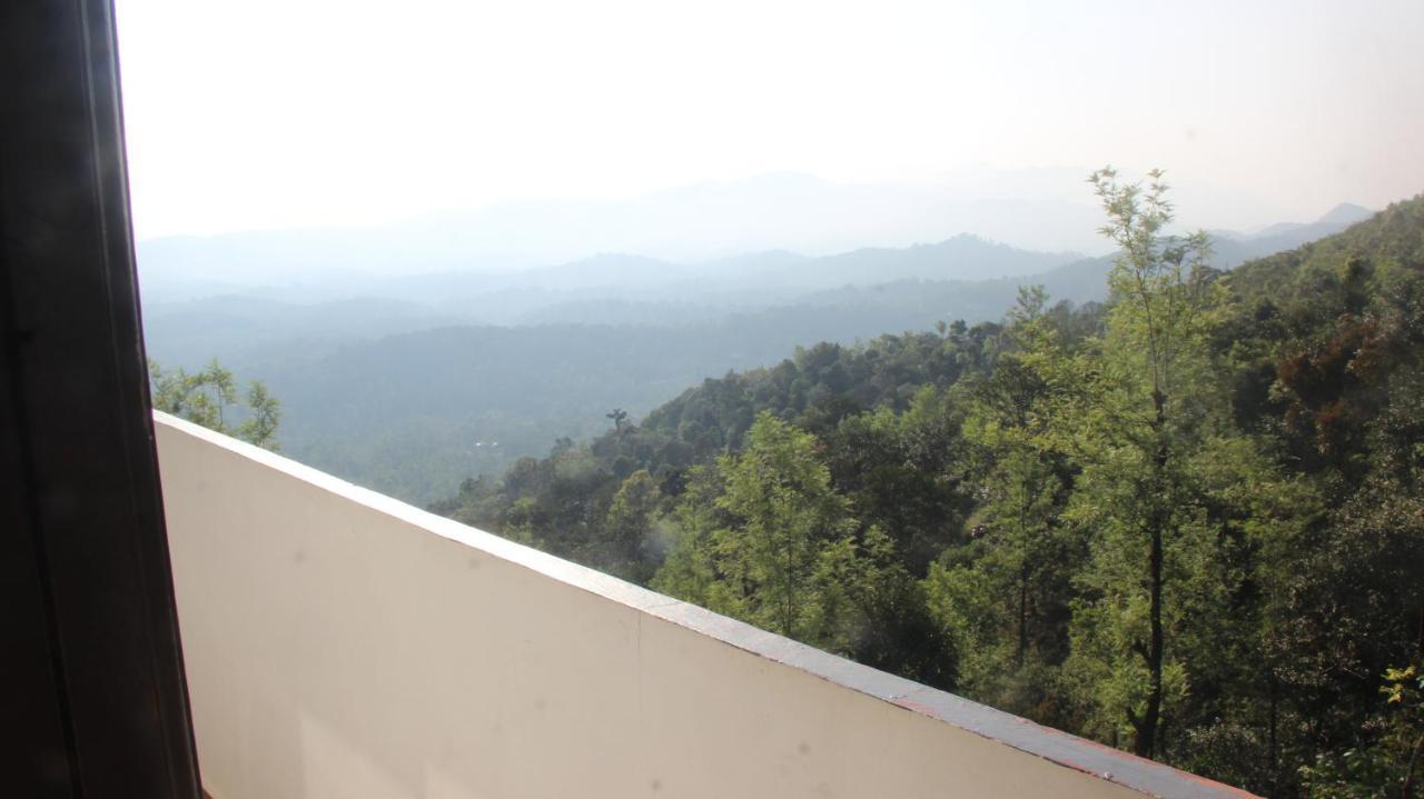 Kollanoor Guest House มาดิเครี ภายนอก รูปภาพ