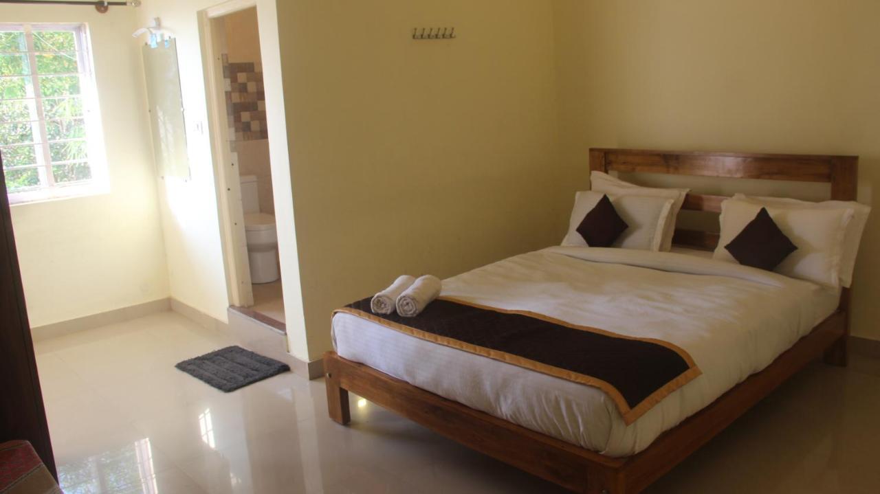 Kollanoor Guest House มาดิเครี ภายนอก รูปภาพ