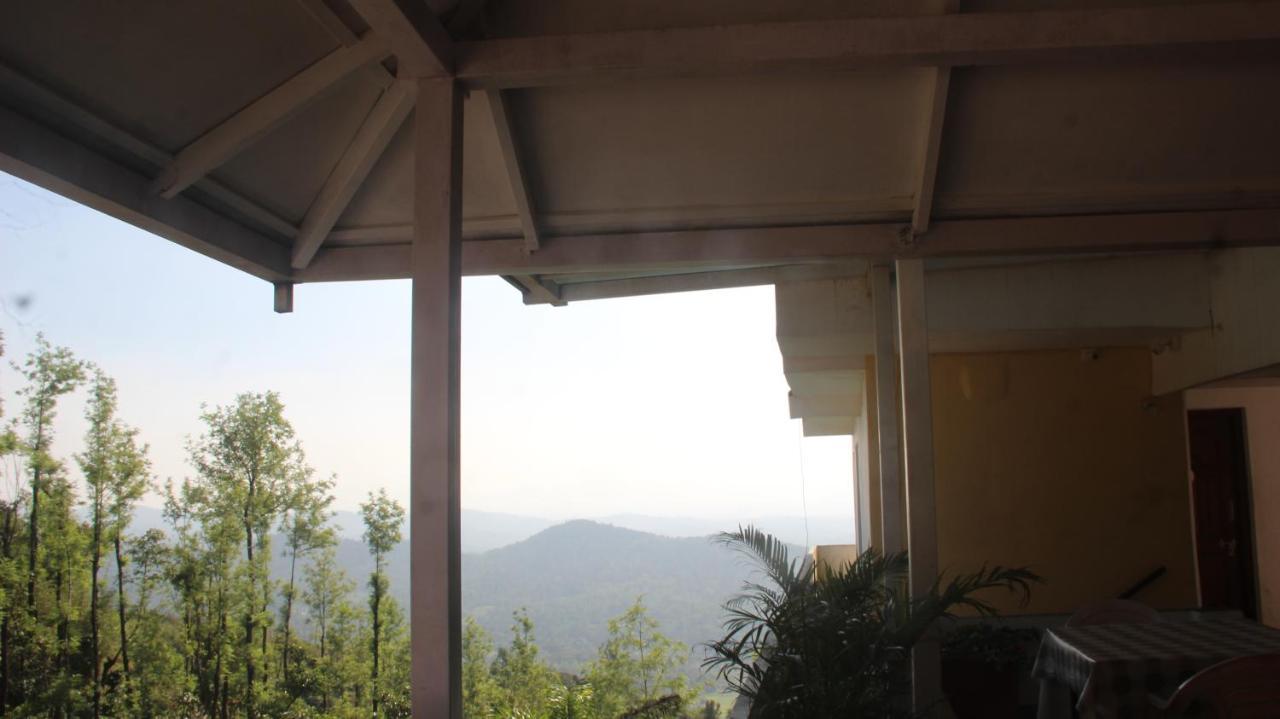 Kollanoor Guest House มาดิเครี ภายนอก รูปภาพ