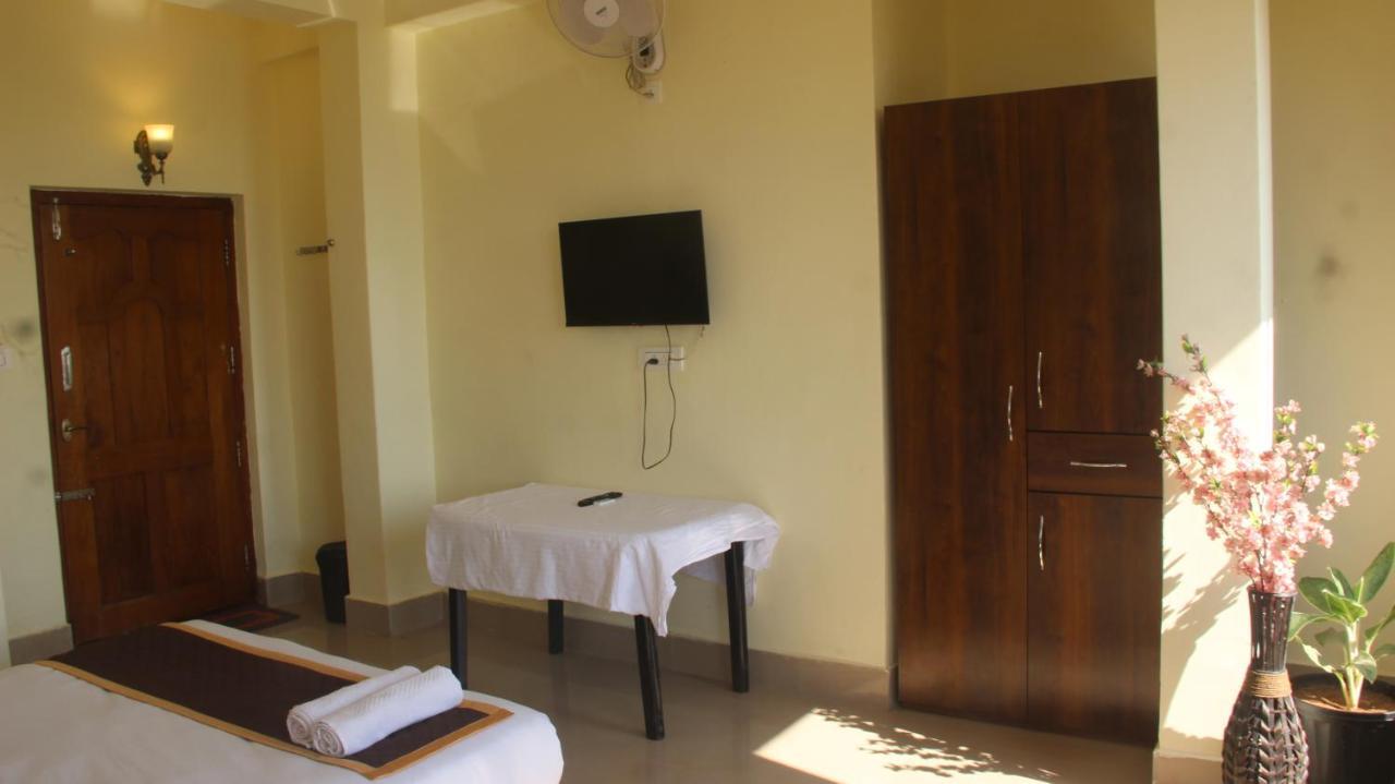 Kollanoor Guest House มาดิเครี ภายนอก รูปภาพ