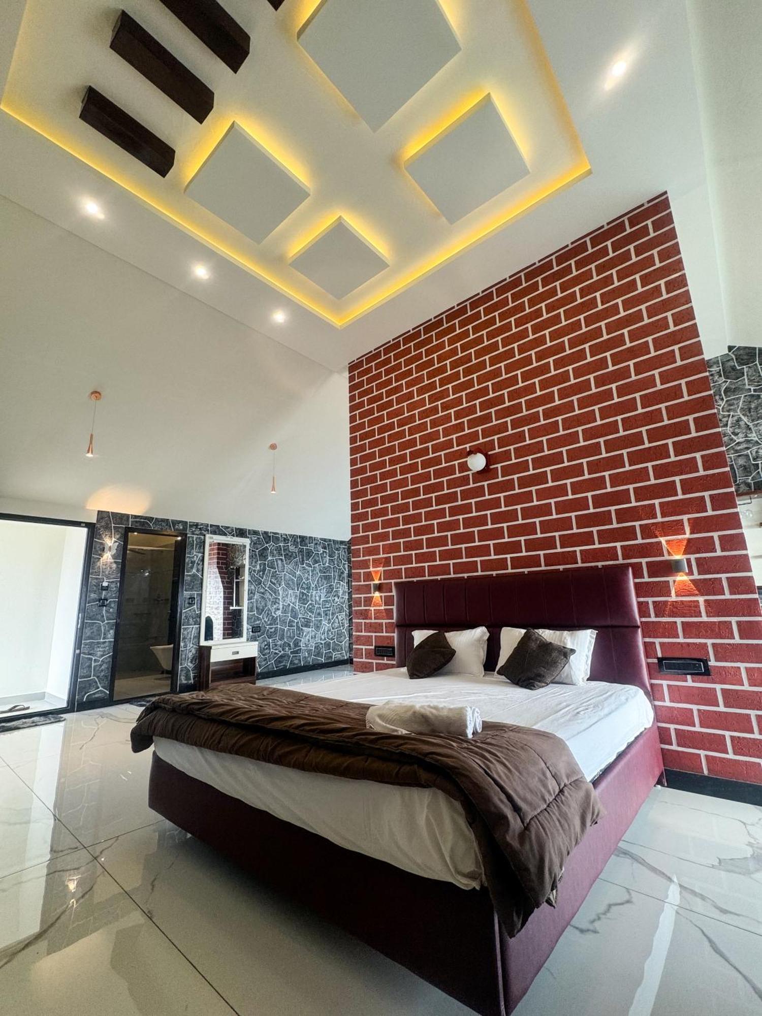 Kollanoor Guest House มาดิเครี ภายนอก รูปภาพ